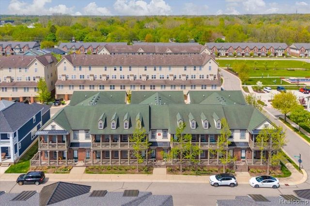 203 Jotham Avenue, Auburn Hills, MI 48326