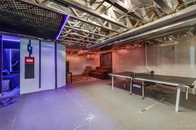 203 Jotham Avenue, Auburn Hills, MI 48326