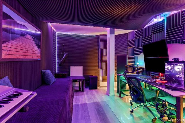 203 Jotham Avenue, Auburn Hills, MI 48326