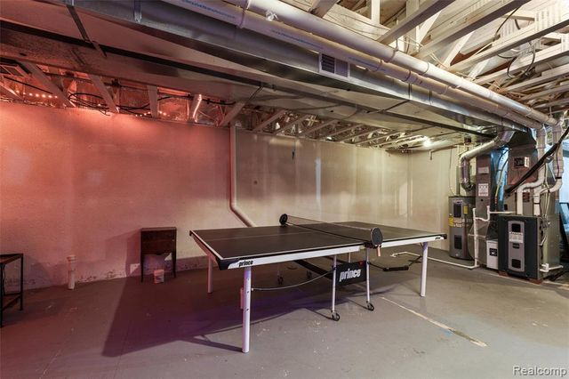 203 Jotham Avenue, Auburn Hills, MI 48326