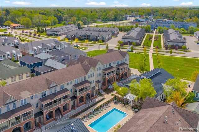 203 Jotham Avenue, Auburn Hills, MI 48326