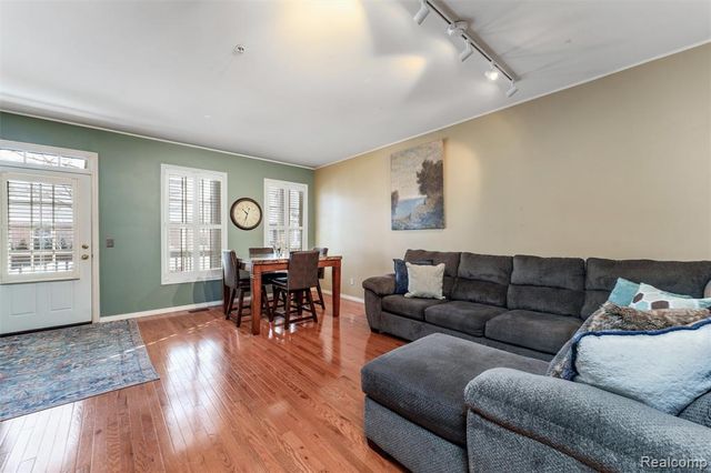 203 Jotham Avenue, Auburn Hills, MI 48326