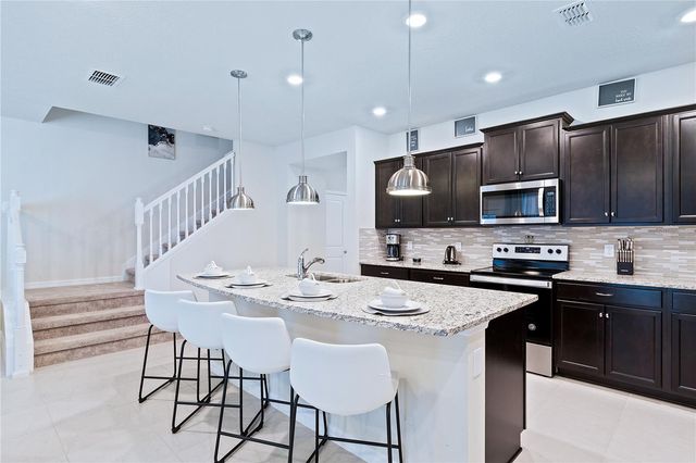 716 GARDENIA LANE, Davenport, FL 33897
