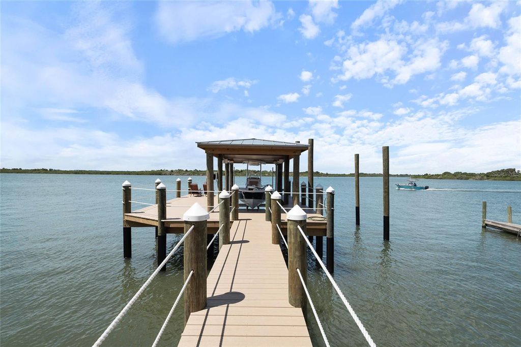 Image 30 of property listing at 2012 SPYGLASS LANE, New Smyrna Beach, FL 32169