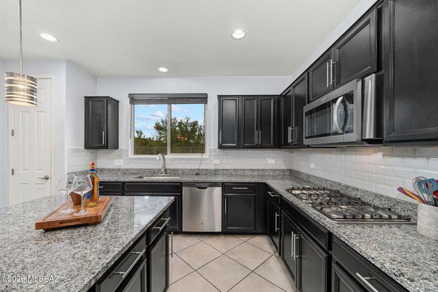 19 E Placita Casal, Sahuarita, AZ 85629