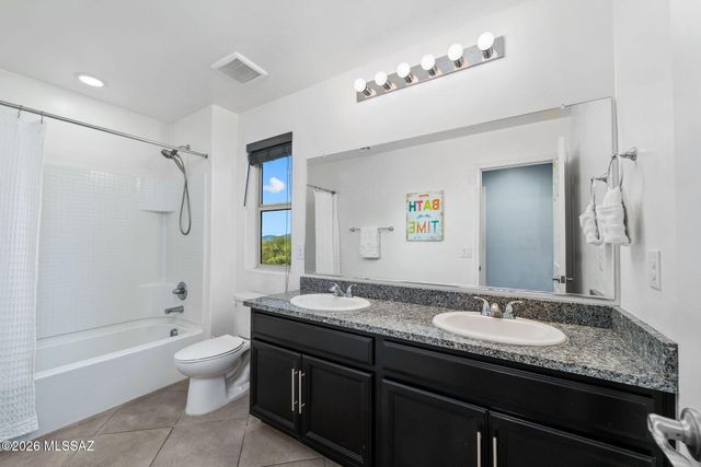 19 E Placita Casal, Sahuarita, AZ 85629