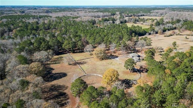 142 Carr Road, Lagrange, GA 30241