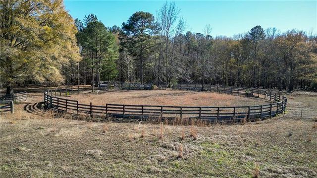 142 Carr Road, Lagrange, GA 30241