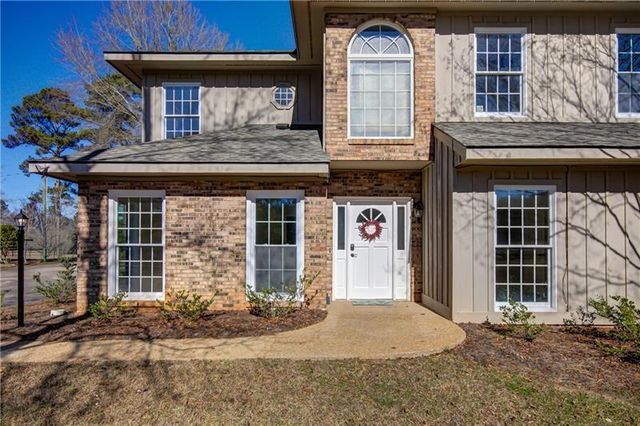 142 Carr Road, Lagrange, GA 30241