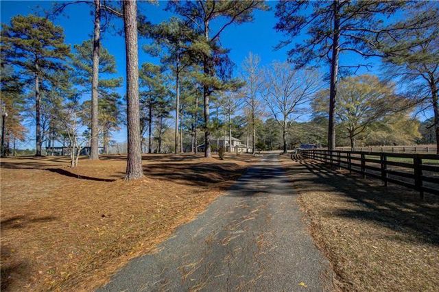 142 Carr Road, Lagrange, GA 30241