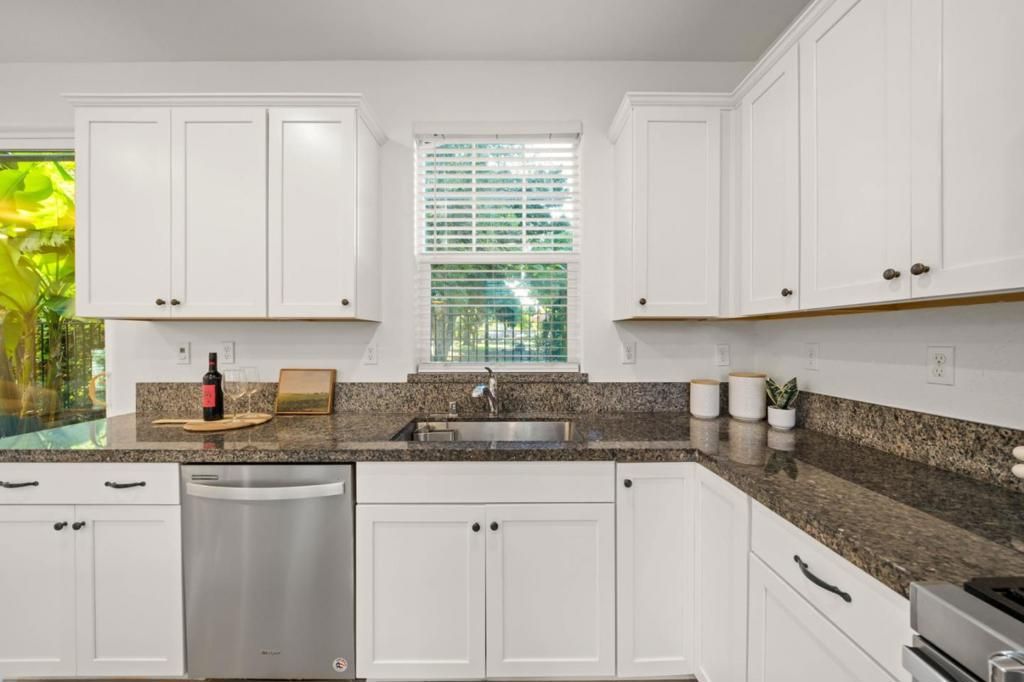 Image 10 of property listing at 24228 Nora Circle, Hayward, CA 94545