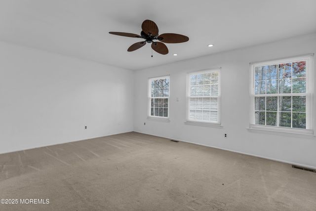 603 Bent Trail 943, Toms River, NJ 08753