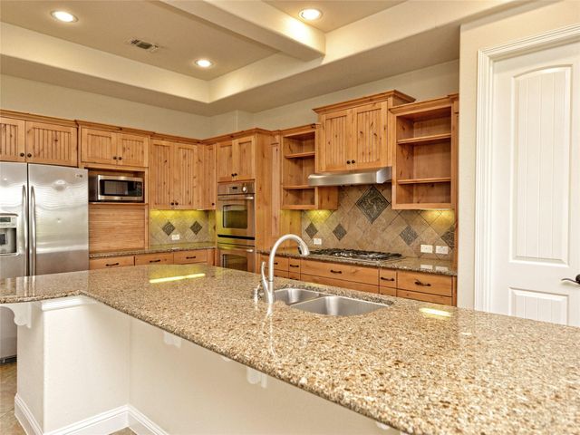 315 Bonaire CT, Lakeway, TX 78738