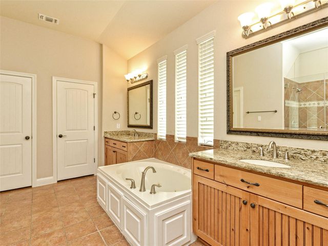 315 Bonaire CT, Lakeway, TX 78738