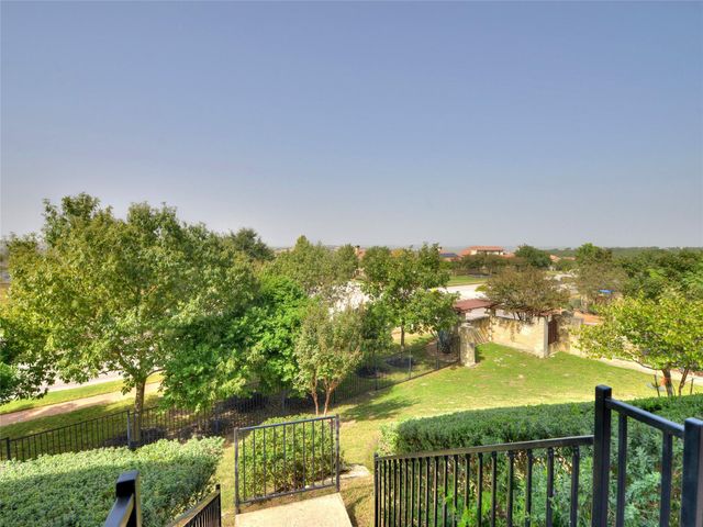 315 Bonaire CT, Lakeway, TX 78738