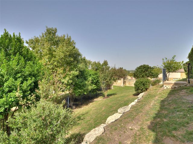 315 Bonaire CT, Lakeway, TX 78738