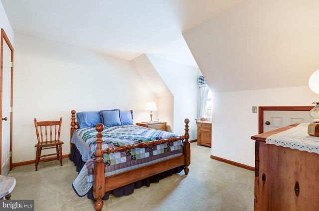 231 CYPRESS LN, New Holland, PA 17557