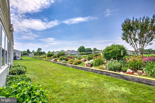 231 CYPRESS LN, New Holland, PA 17557