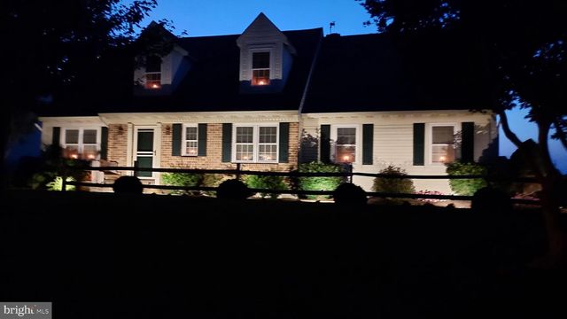 231 CYPRESS LN, New Holland, PA 17557