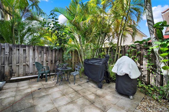 10825 SW 91st Ln, Miami, FL 33176