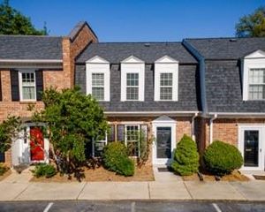 2 MARKET SQUARE NW, Atlanta, GA 30318