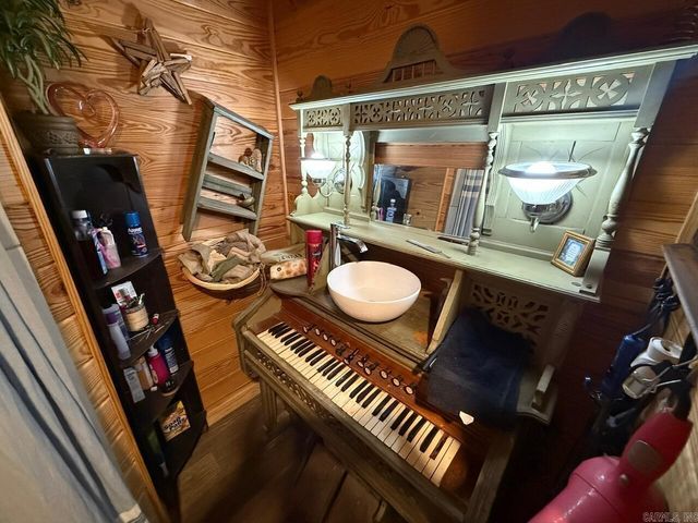 501 S Woodlawn Avenue, Hazen, AR 72064