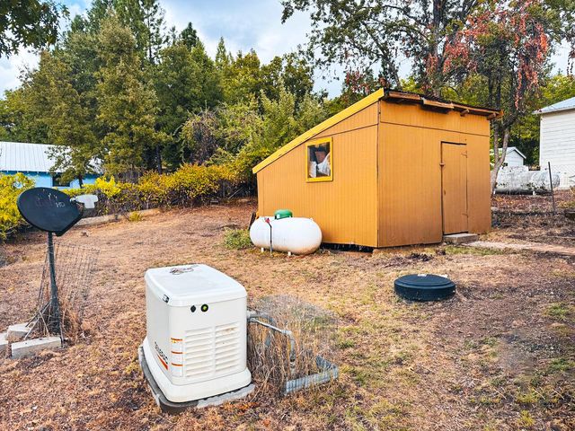 108 Pine St, West Point, CA 95255