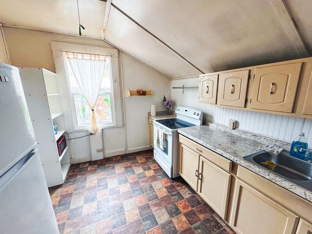 108 Pine St, West Point, CA 95255