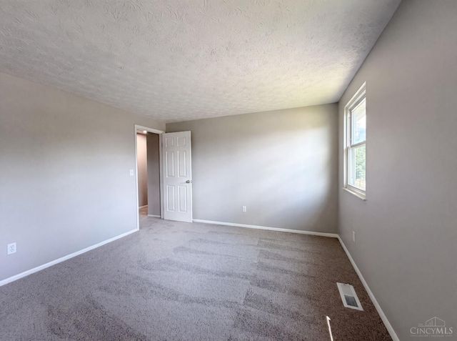 2838 Saturn Drive, Fairfield, OH 45014