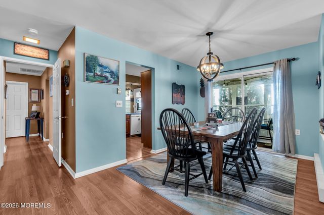 52 Greenwich Avenue, Manchester, NJ 08759