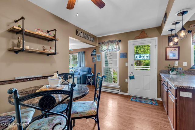 52 Greenwich Avenue, Manchester, NJ 08759