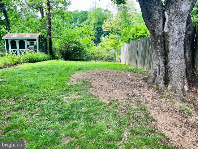 125 BOSLER AVE, Lemoyne, PA 17043