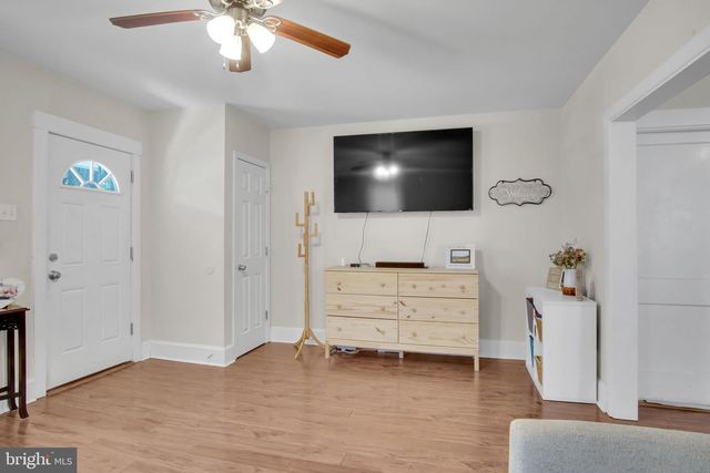 125 BOSLER AVE, Lemoyne, PA 17043