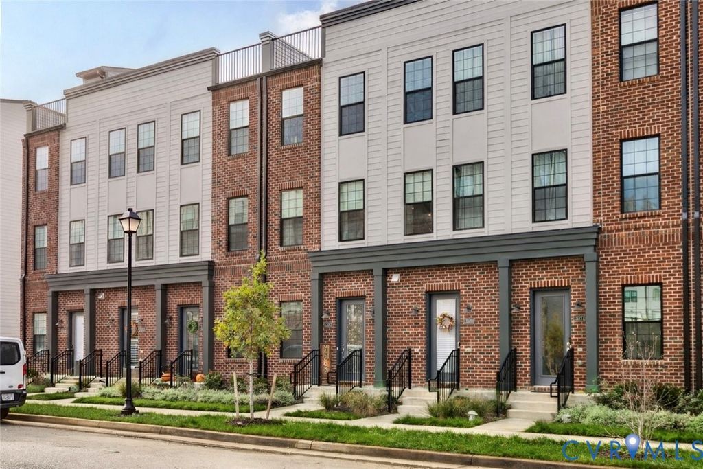 13267 Garland Ln, Midlothian, VA 23114