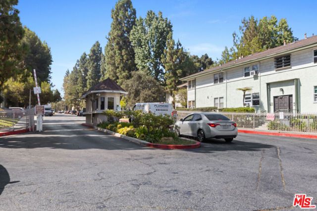 5830 Bowcroft Street 4, Los Angeles, CA 90016