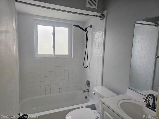 30731 Mackenzie Drive, Westland, MI 48185