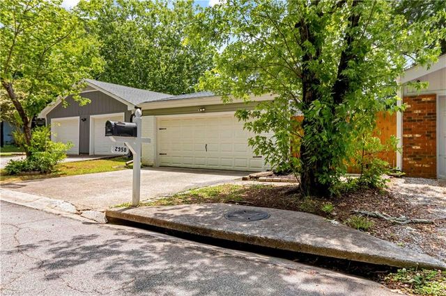 2958 Chipmunk Trail SE, Marietta, GA 30067