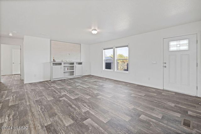 9405 S Vicki Drive, Tucson, AZ 85736