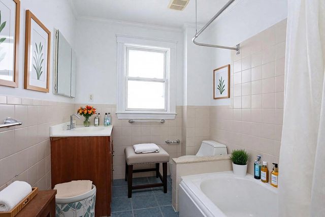 1 Orient Ave 2B, Boston, MA 02128