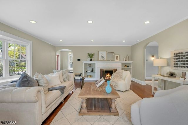 430 Everson Pl, Westfield Town, NJ 07090