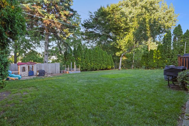 7330 170th Place, Tinley Park, IL 60477