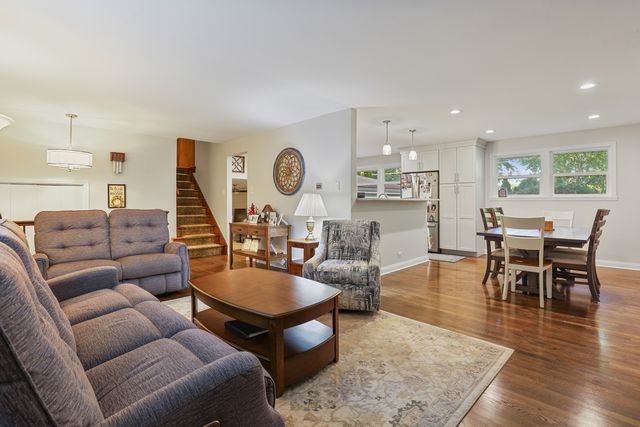 7330 170th Place, Tinley Park, IL 60477