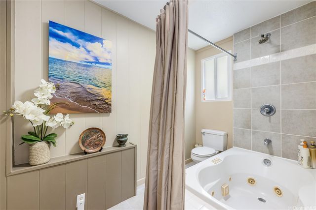 53-837 Kamehameha Highway, Hauula, HI 96717