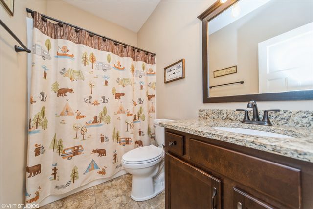 5001 NW 7th Street, Ankeny, IA 50023