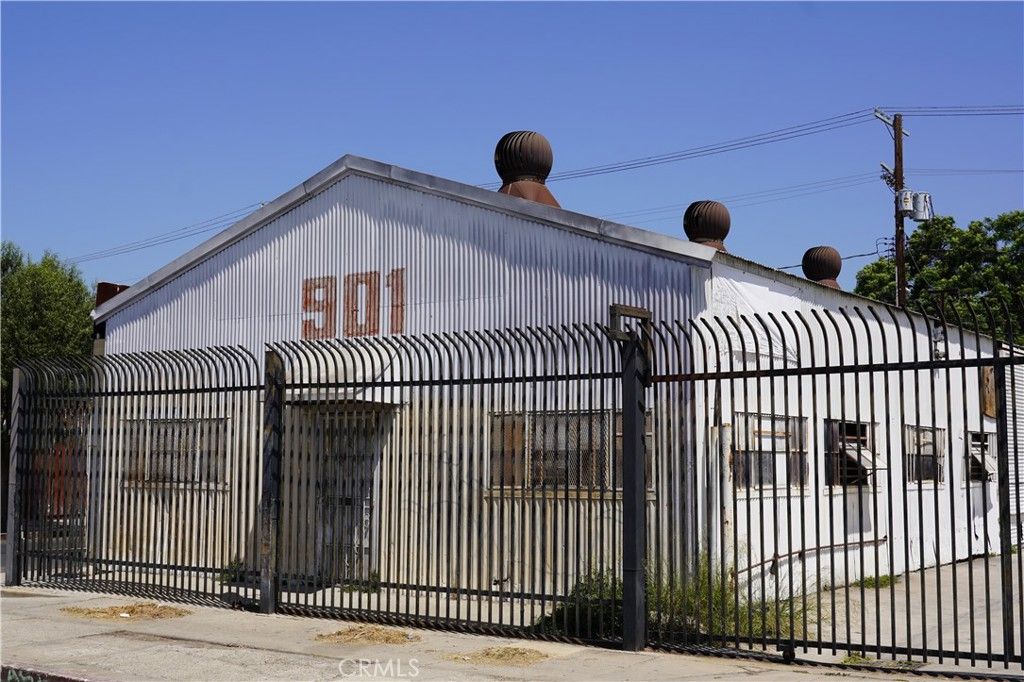 901 E 108th, Los Angeles, CA 90059