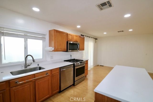 14055 Lake View Drive 14, La Mirada, CA 90638