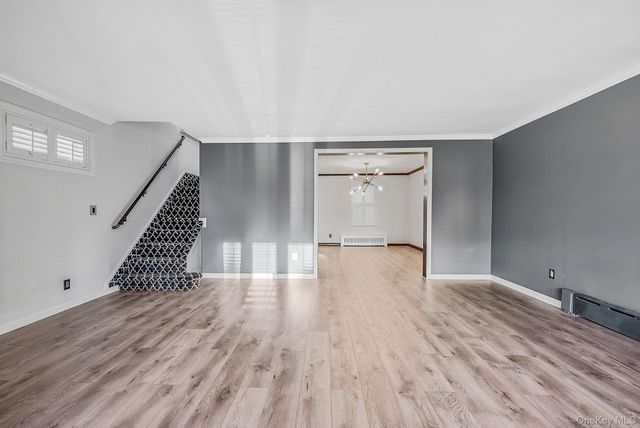 32 Everett, Lynbrook, NY 11563