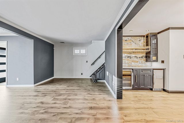 32 Everett, Lynbrook, NY 11563