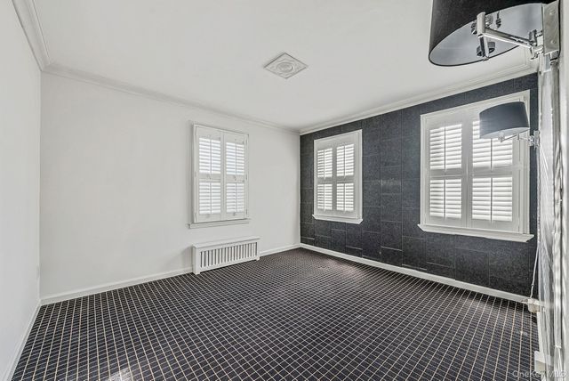 32 Everett, Lynbrook, NY 11563