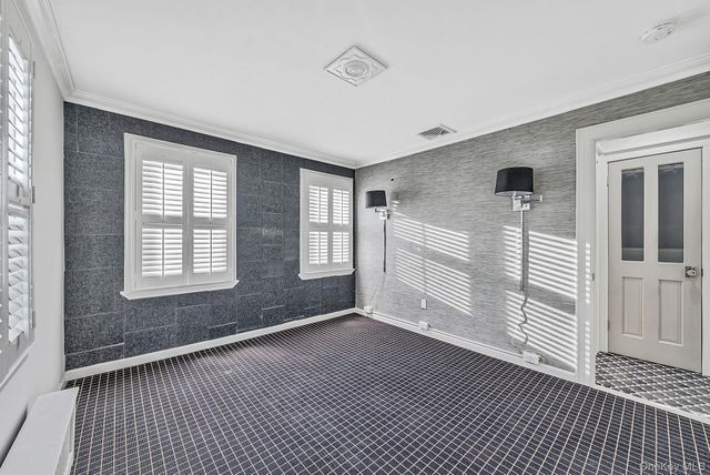 32 Everett, Lynbrook, NY 11563